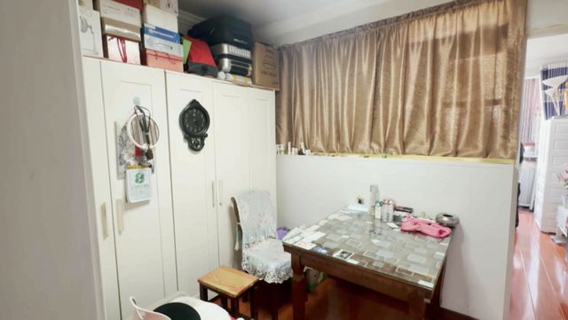 線上賭場:男子为追求姑娘一同出国旅游,回来后要对方承担一半费用!双方闹上法庭
