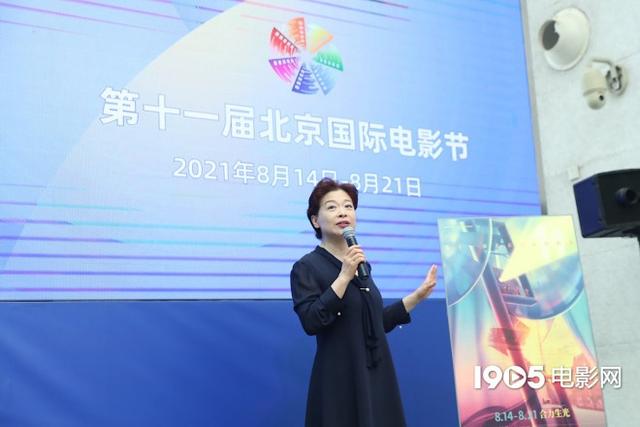 {賭馬}(1905中国电影网时代楷模播放) {賭馬}(1905中国电影网时代楷模播放)
